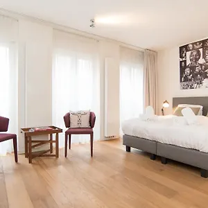Homestay Grote Bickersstraat, Amsterdam